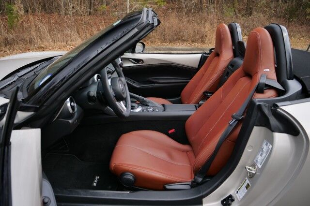 2022 Mazda MX-5 Miata Grand Touring Convertible / Heated Seats! High Point NC