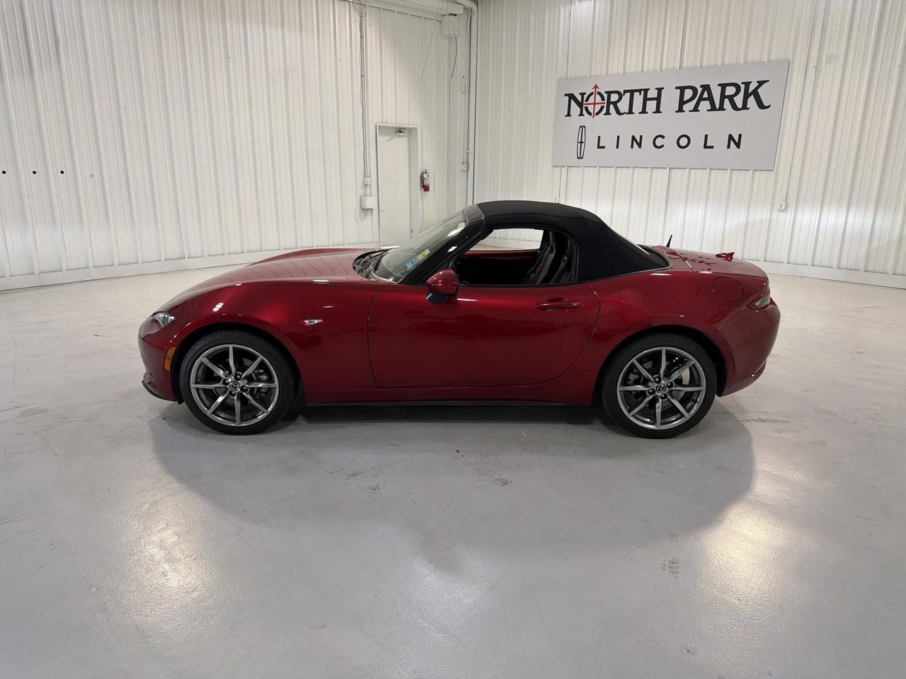 2022 Mazda MX-5 Miata Grand Touring