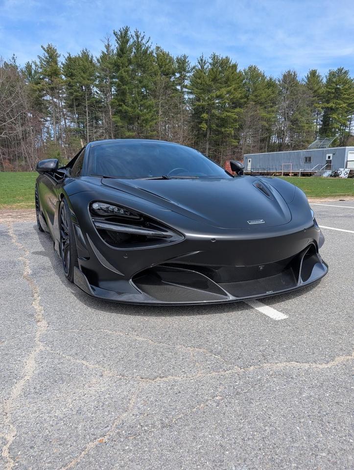 2022 McLaren 720S Performance