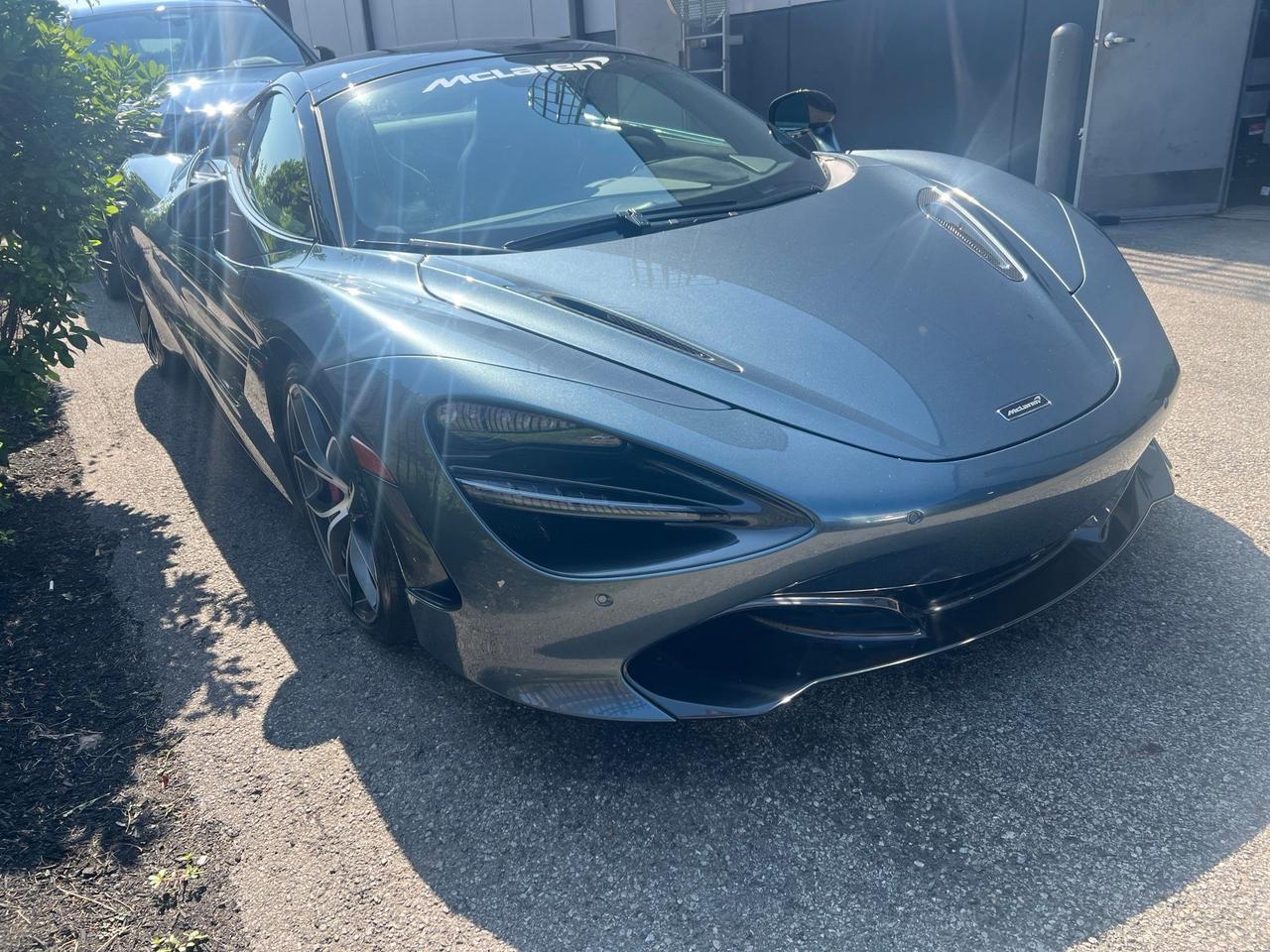 2022 McLaren 720S Performance