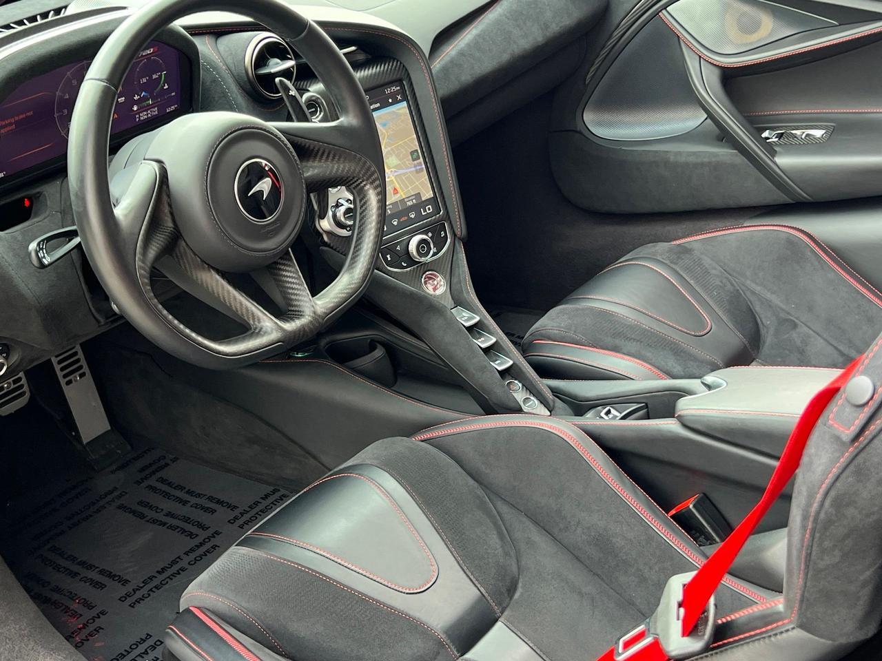 2022 McLaren 720S Performance