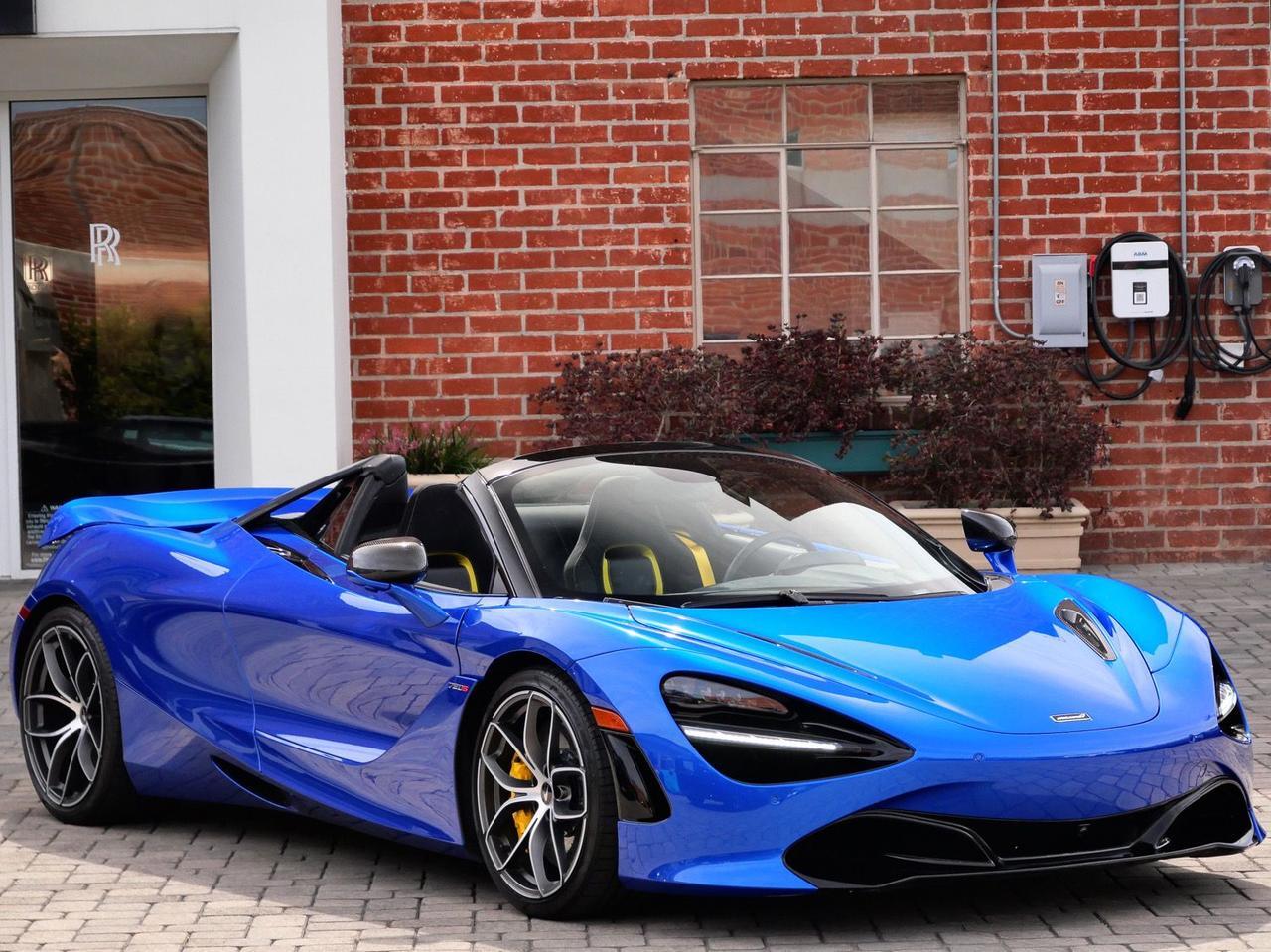 2022 McLaren 720S Performance Performance