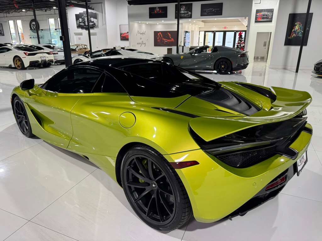 2022 McLaren 720S Spider Flux Green paint/calipers, Bowers & Wilkins audio system, carbon galore AND MUCH MORE!! Fort Lauderdale FL