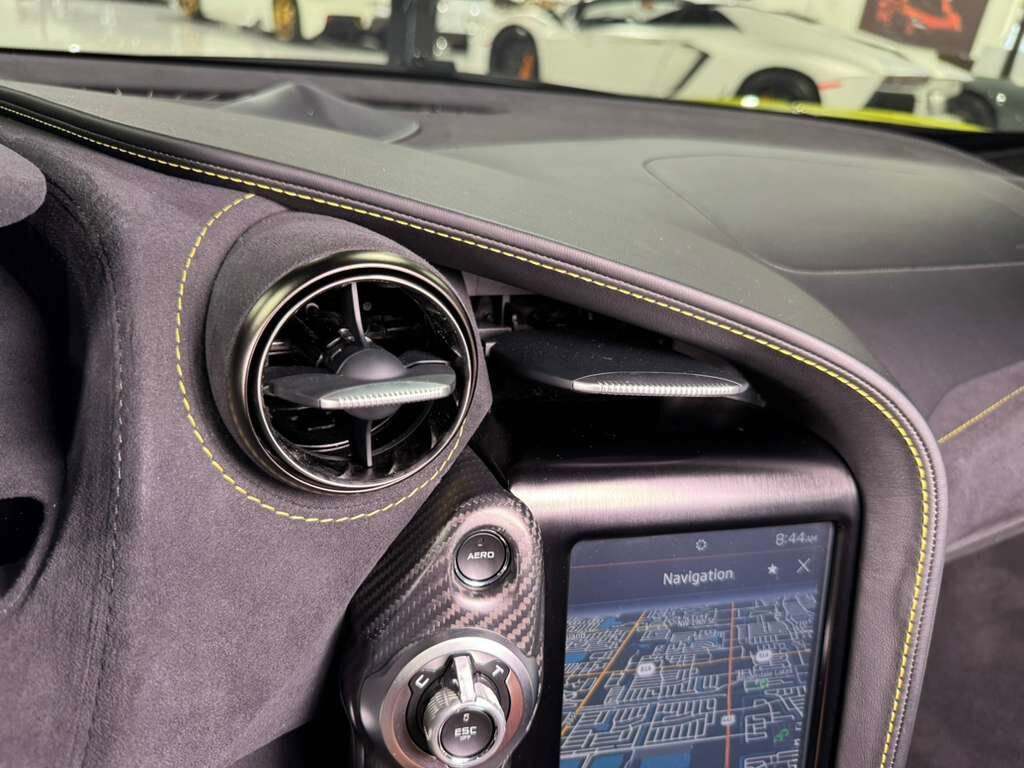 2022 McLaren 720S Spider Flux Green paint/calipers, Bowers & Wilkins audio system, carbon galore AND MUCH MORE!! Fort Lauderdale FL