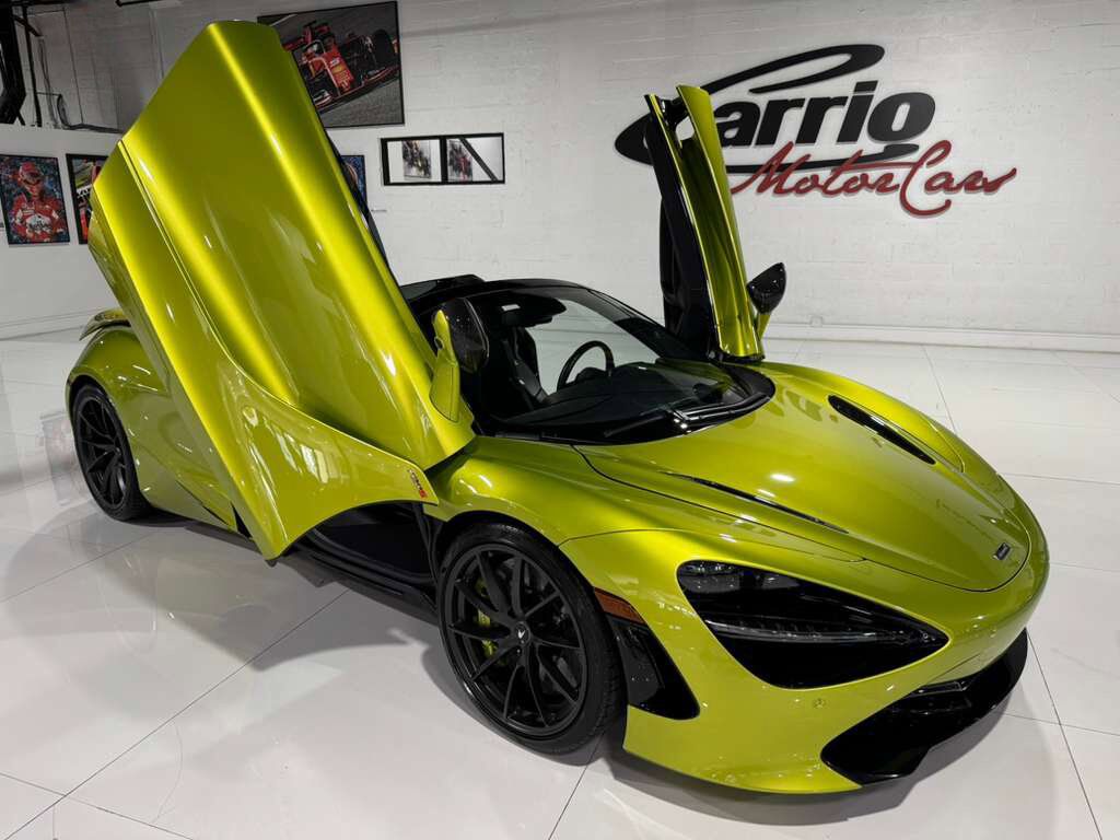 2022 McLaren 720S Spider Flux Green paint/calipers, Bowers & Wilkins audio system, carbon galore AND MUCH MORE!! Fort Lauderdale FL