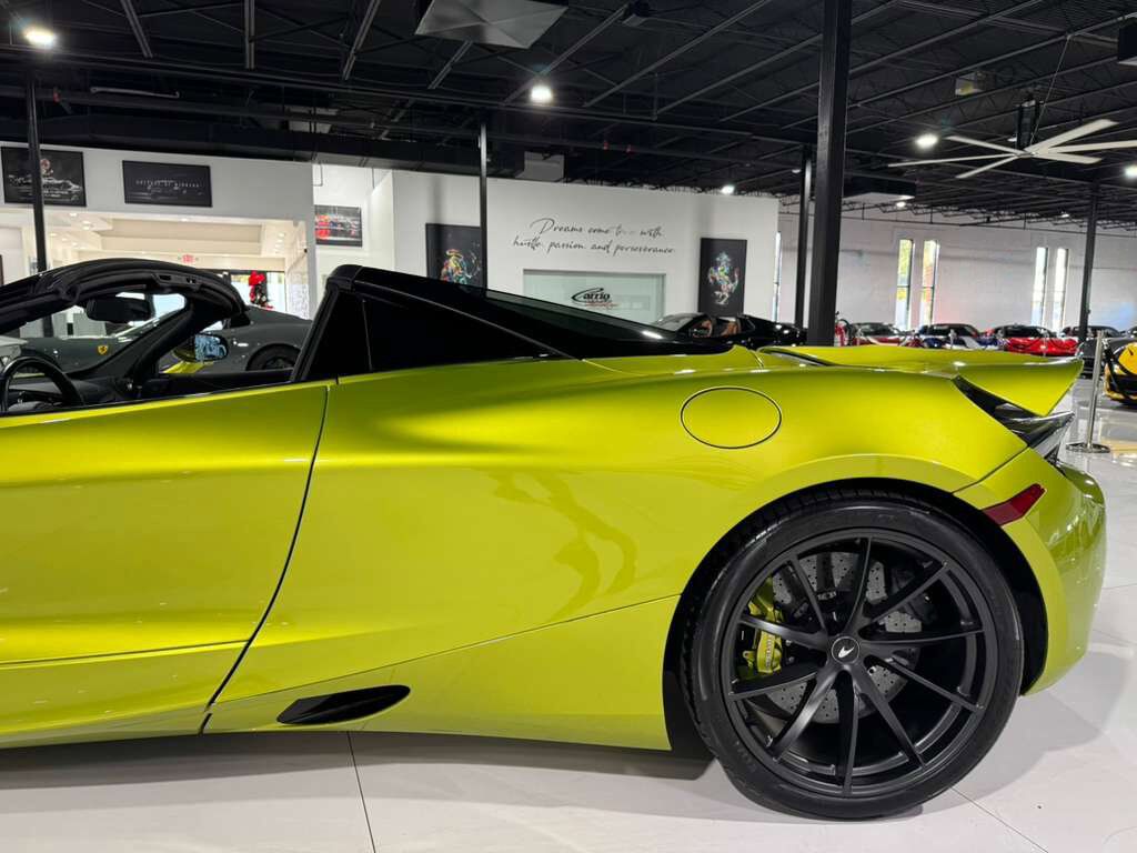 2022 McLaren 720S Spider Flux Green paint/calipers, Bowers & Wilkins audio system, carbon galore AND MUCH MORE!! Fort Lauderdale FL