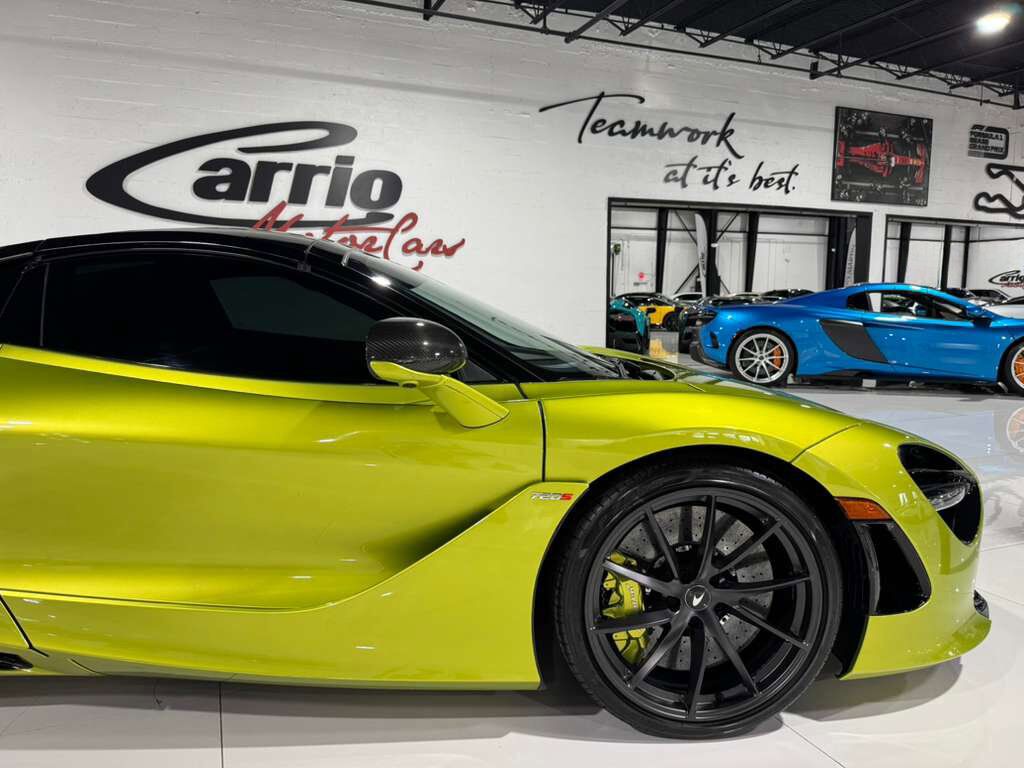 2022 McLaren 720S Spider Flux Green paint/calipers, Bowers & Wilkins audio system, carbon galore AND MUCH MORE!! Fort Lauderdale FL