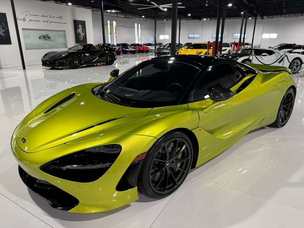 2022 McLaren 720S Spider Flux Green paint/calipers, Bowers & Wilkins audio system, carbon galore AND MUCH MORE!! Fort Lauderdale FL