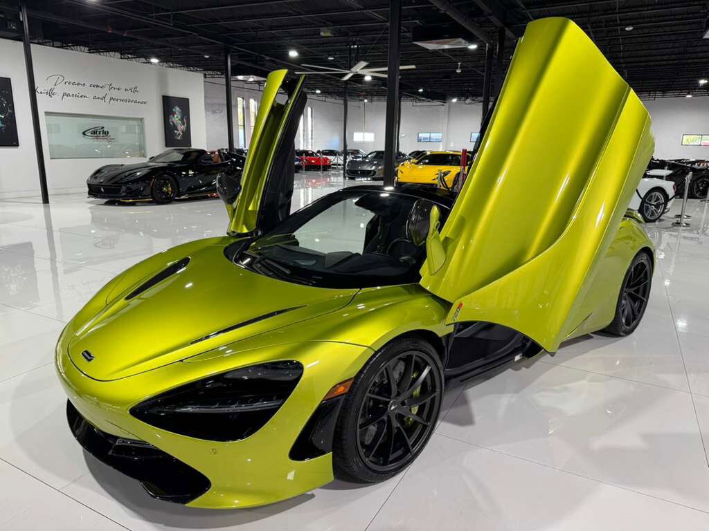 2022 McLaren 720S Spider Flux Green paint/calipers, Bowers & Wilkins audio system, carbon galore AND MUCH MORE!! Fort Lauderdale FL