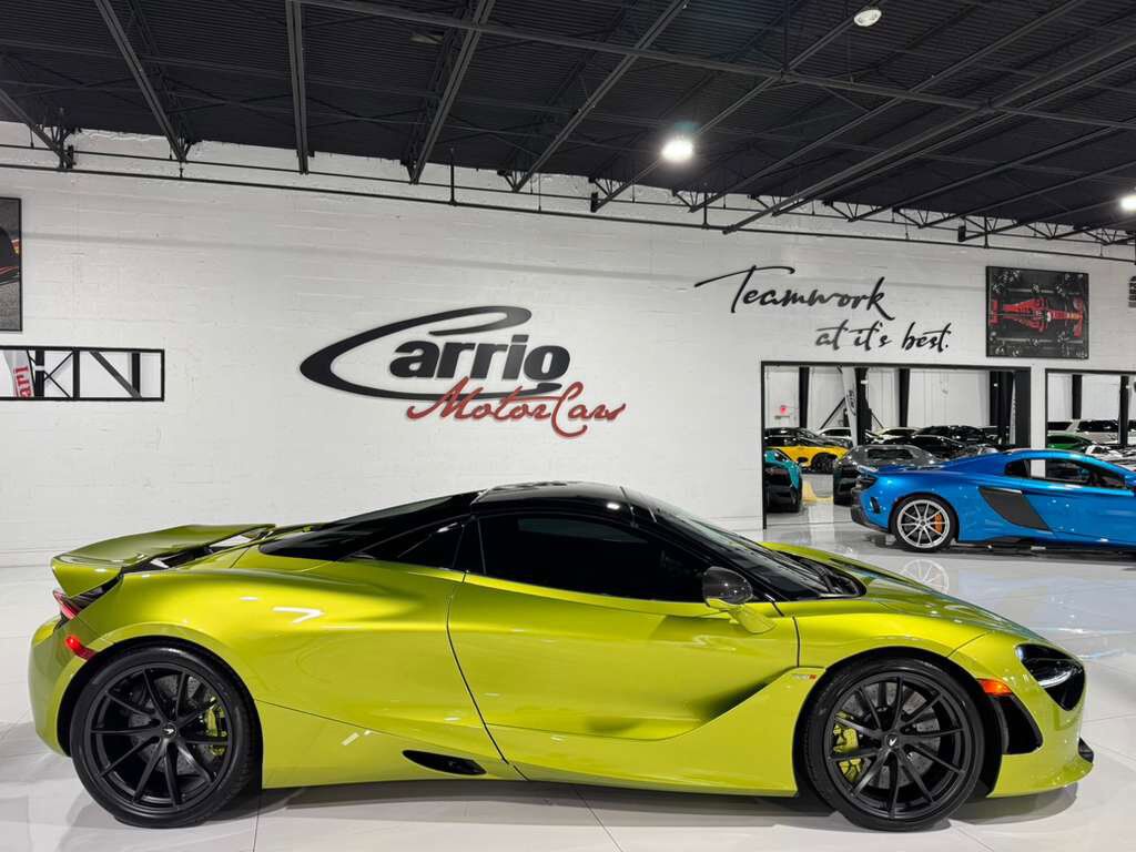 2022 McLaren 720S Spider Flux Green paint/calipers, Bowers & Wilkins audio system, carbon galore AND MUCH MORE!! Fort Lauderdale FL