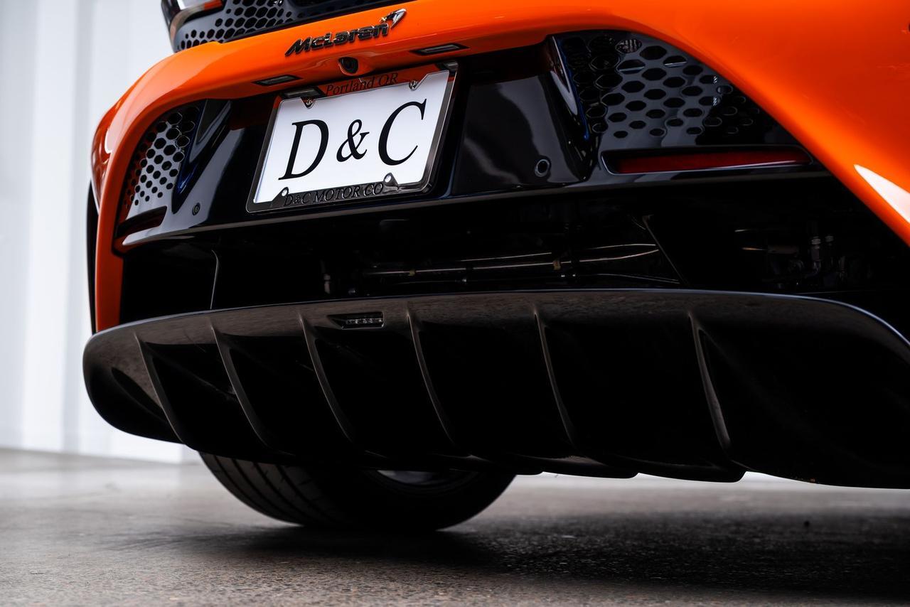 2022 McLaren 765LT Base MSO Black Pack Track Brake Upgrade Electrochromic Portland OR