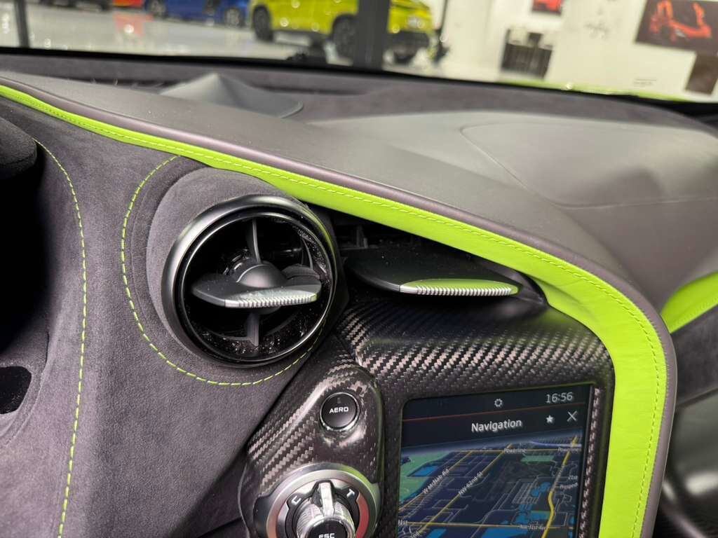 2022 McLaren 765LT Spider Napier green paint/calipers, MSO interior options, Bowers & Wilkins audio AND MUCH MORE!! Fort Lauderdale FL