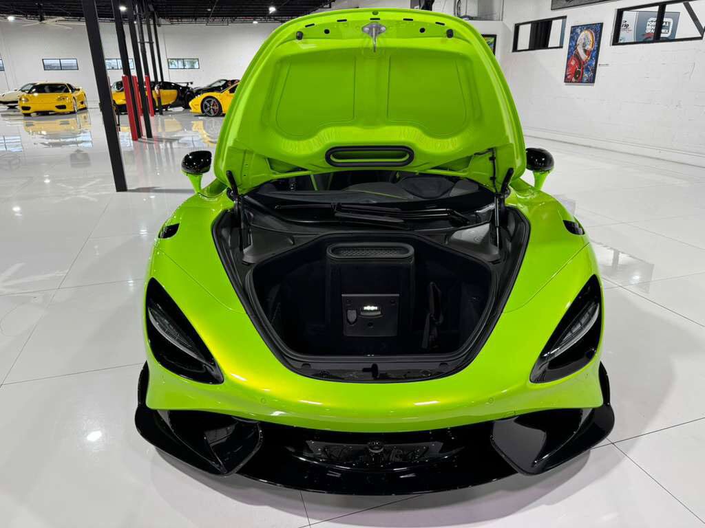 2022 McLaren 765LT Spider Napier green paint/calipers, MSO interior options, Bowers & Wilkins audio AND MUCH MORE!! Fort Lauderdale FL