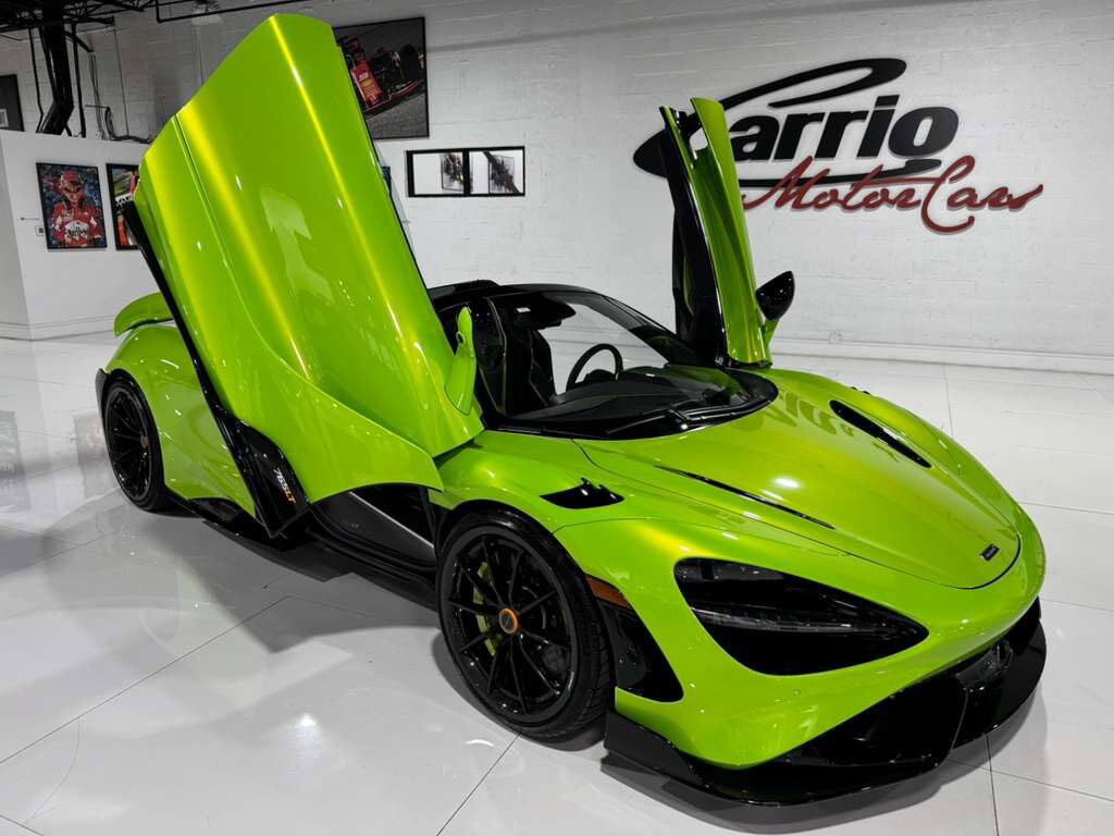 2022 McLaren 765LT Spider Napier green paint/calipers, MSO interior options, Bowers & Wilkins audio AND MUCH MORE!! Fort Lauderdale FL