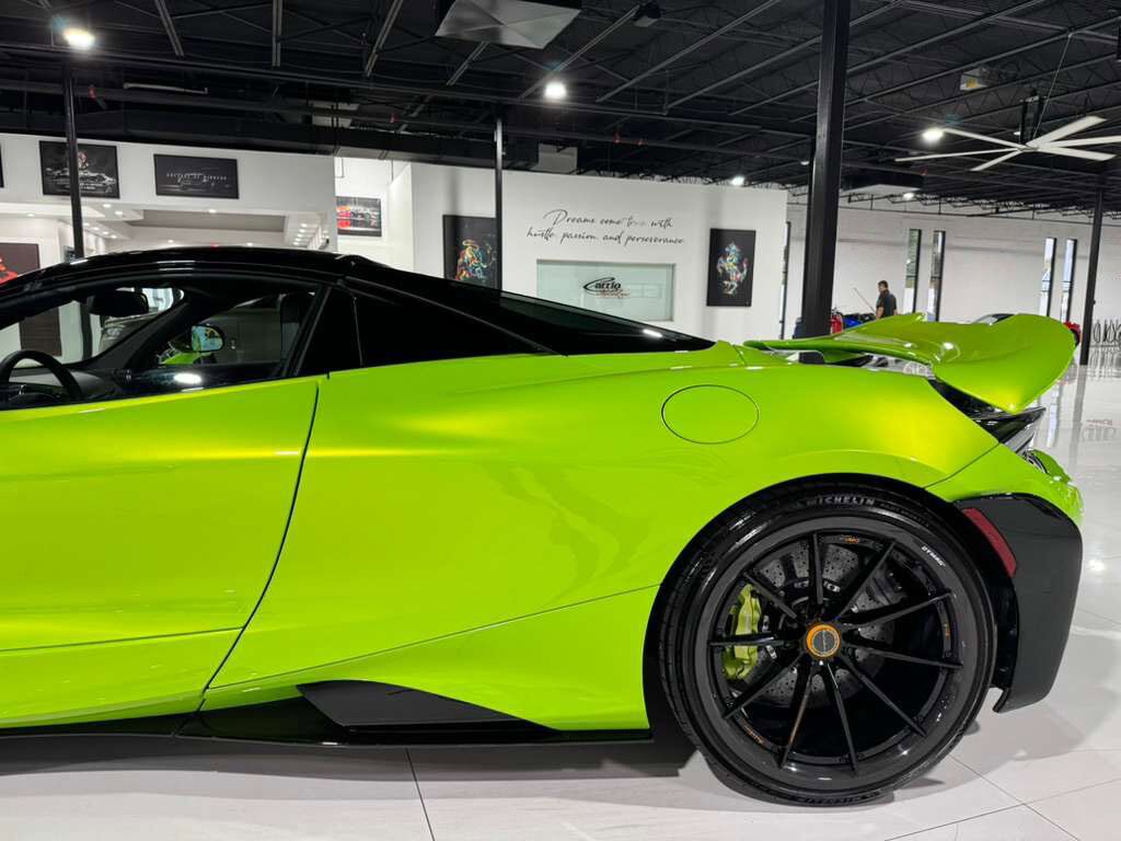 2022 McLaren 765LT Spider Napier green paint/calipers, MSO interior options, Bowers & Wilkins audio AND MUCH MORE!! Fort Lauderdale FL