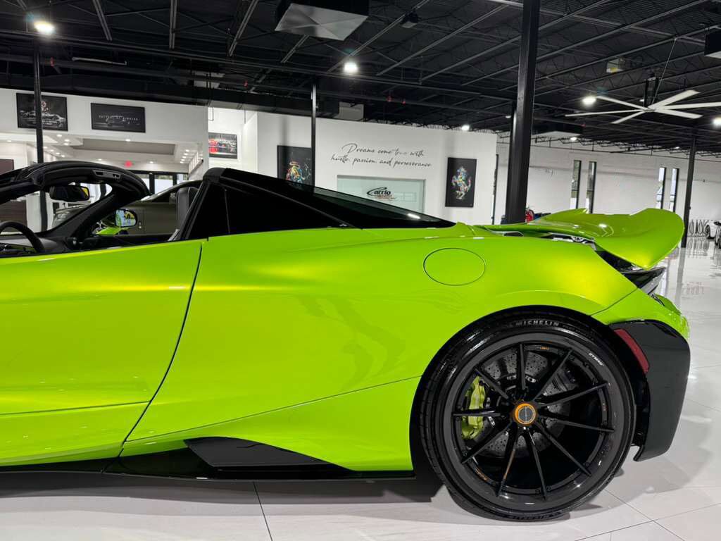 2022 McLaren 765LT Spider Napier green paint/calipers, MSO interior options, Bowers & Wilkins audio AND MUCH MORE!! Fort Lauderdale FL