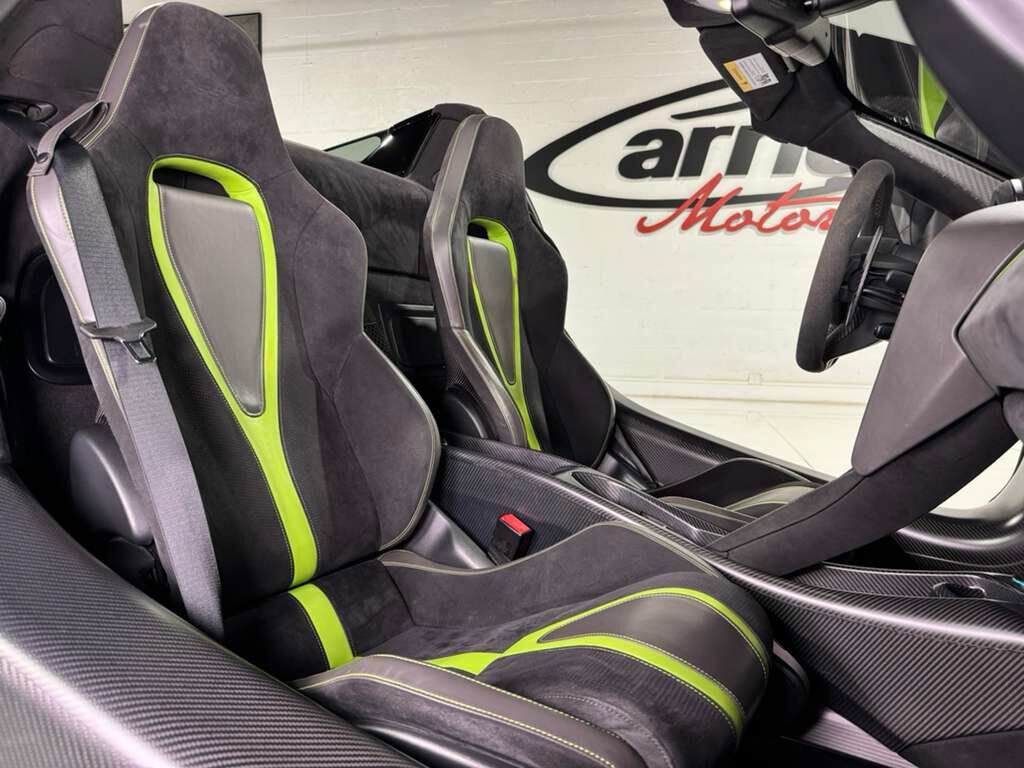 2022 McLaren 765LT Spider Napier green paint/calipers, MSO interior options, Bowers & Wilkins audio AND MUCH MORE!! Fort Lauderdale FL