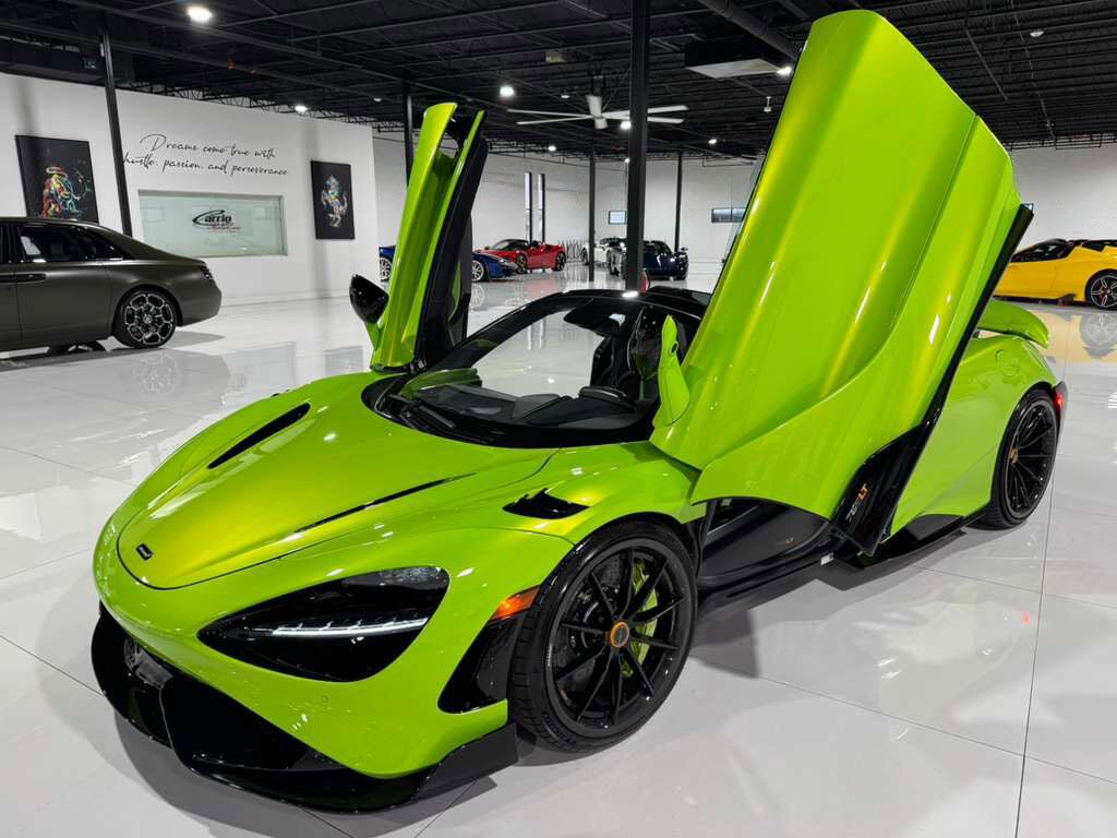2022 McLaren 765LT Spider Napier green paint/calipers, MSO interior options, Bowers & Wilkins audio AND MUCH MORE!! Fort Lauderdale FL