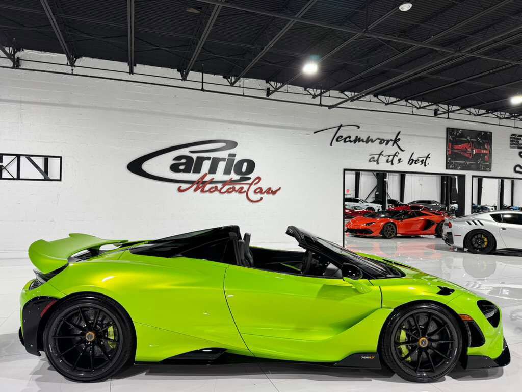 2022 McLaren 765LT Spider Napier green paint/calipers, MSO interior options, Bowers & Wilkins audio AND MUCH MORE!! Fort Lauderdale FL