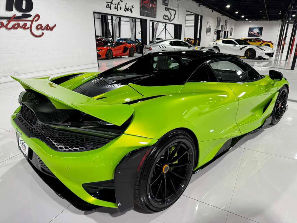 2022 McLaren 765LT Spider Napier green paint/calipers, MSO interior options, Bowers & Wilkins audio AND MUCH MORE!! Fort Lauderdale FL