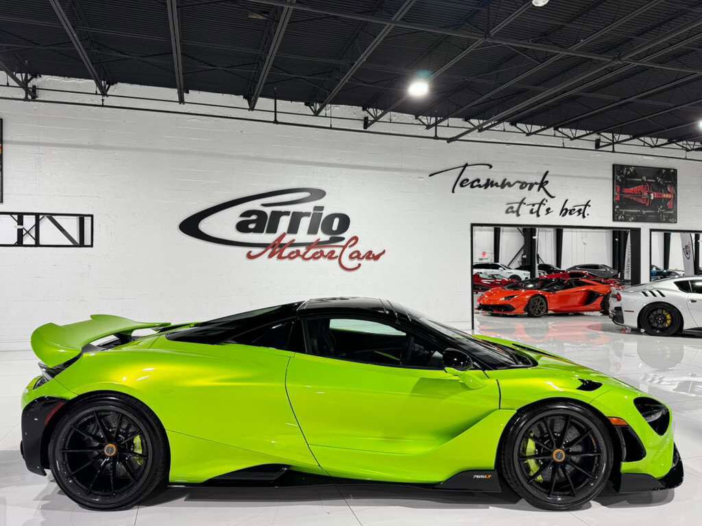 2022 McLaren 765LT Spider Napier green paint/calipers, MSO interior options, Bowers & Wilkins audio AND MUCH MORE!! Fort Lauderdale FL