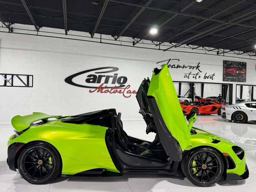 2022 McLaren 765LT Spider Napier green paint/calipers, MSO interior options, Bowers & Wilkins audio AND MUCH MORE!! Fort Lauderdale FL