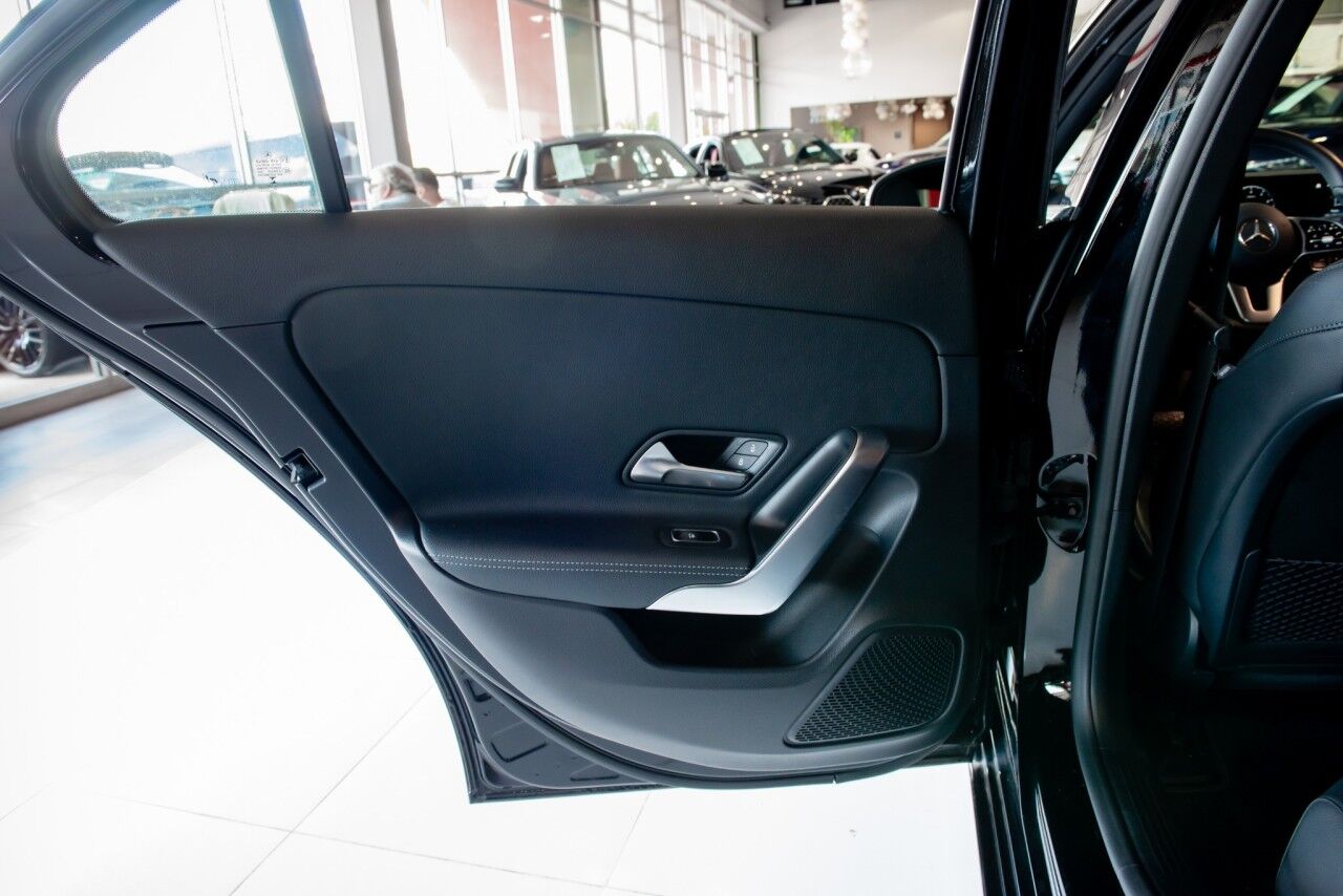 2022 Mercedes Benz A 220 photo 19