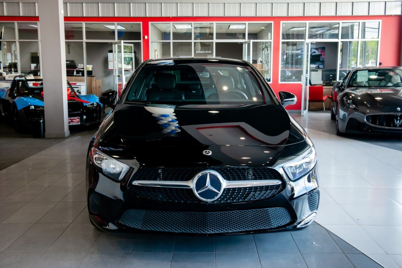 2022 Mercedes Benz A 220 photo 2