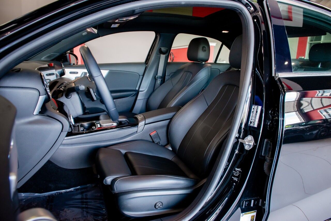 2022 Mercedes Benz A 220 photo 15