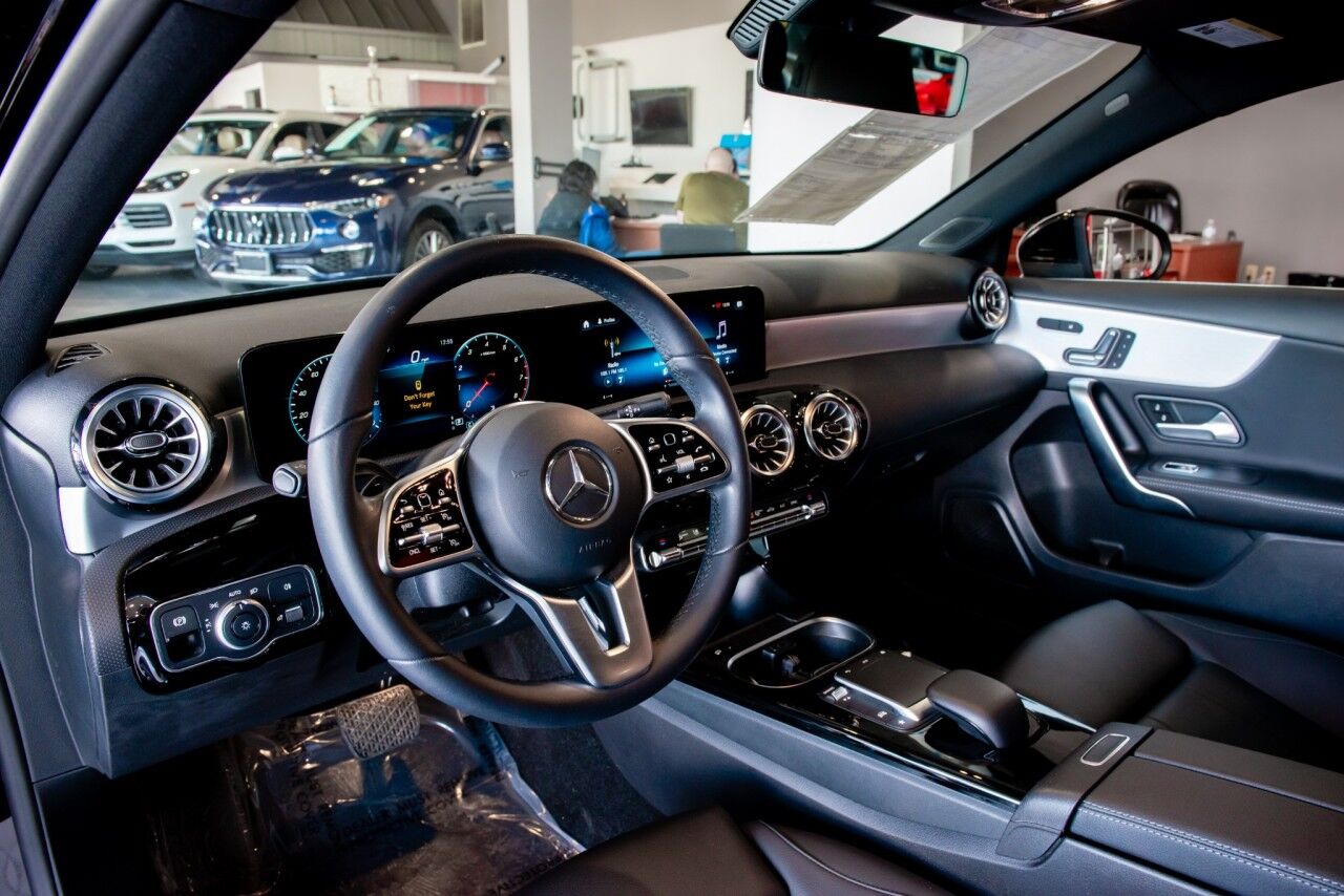 2022 Mercedes Benz A 220 photo 14