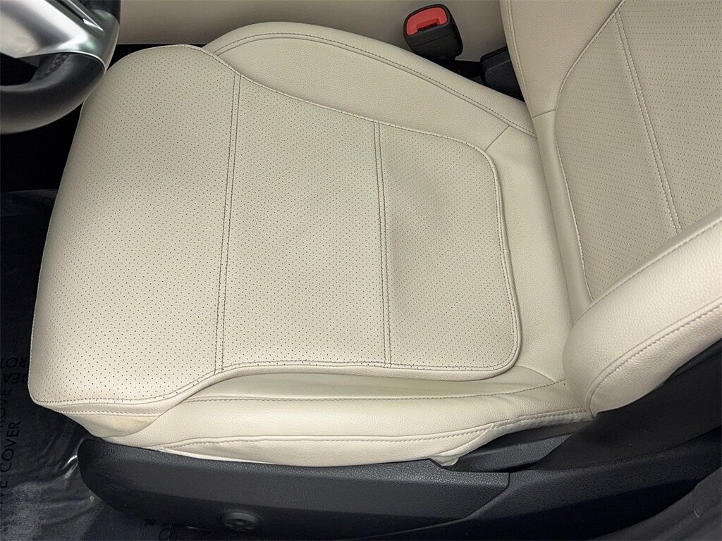 2022 Mercedes-Benz C-Class C 300 NAV,CAM,PANO,CLMT STS,BLIND SPOT,19&quot; WLS Plano TX