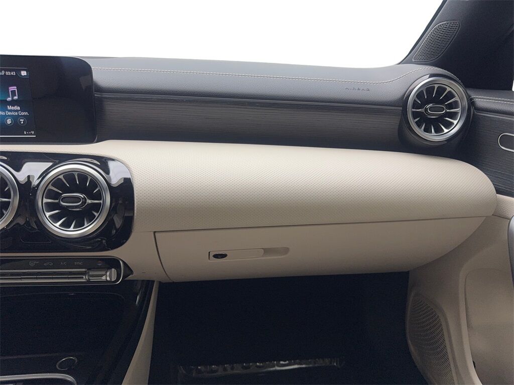 2022 Mercedes-Benz CLA CLA 250 NAV,CAM,PANO,HTD STS,BLIND SPOT Irving TX