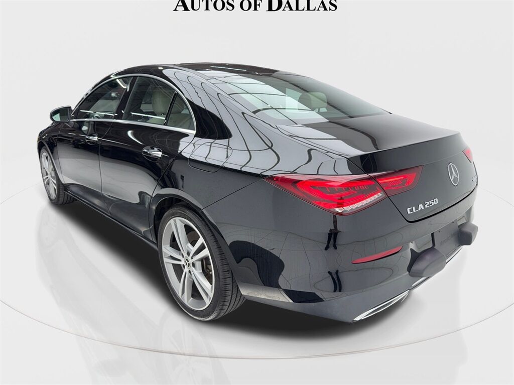 2022 Mercedes Benz CLA 250 photo 10