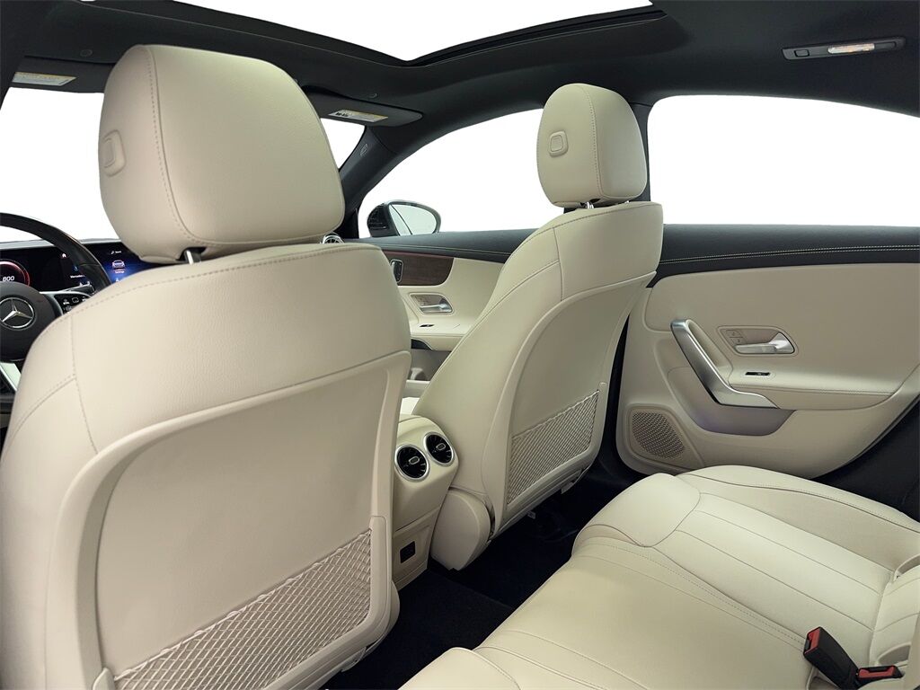 2022 Mercedes Benz CLA 250 photo 35