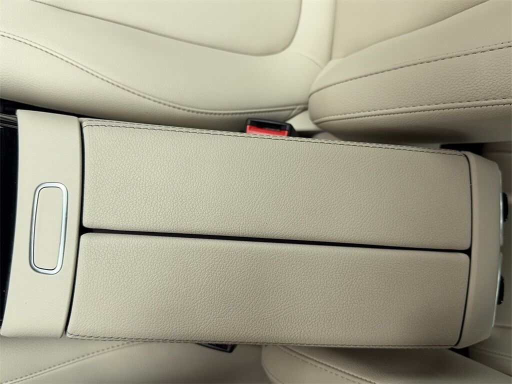 2022 Mercedes Benz CLA 250 photo 28