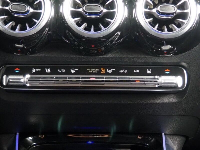 2022 Mercedes-Benz EQB 300 4MATIC *AMG NIGHT PKG, EXCLUSIVE PKG, PANORAMA MOONROOF, NAVIGATION, BLIND SPOT ALERT, BACKUP-CAMERA, COLOR TOUCHSCREEN, POWER LIFTGATE, KEYLESS-GO, 19 INCH WHEELS, WIRELESS CHARGING, ANDROID & APPLE Round Rock TX