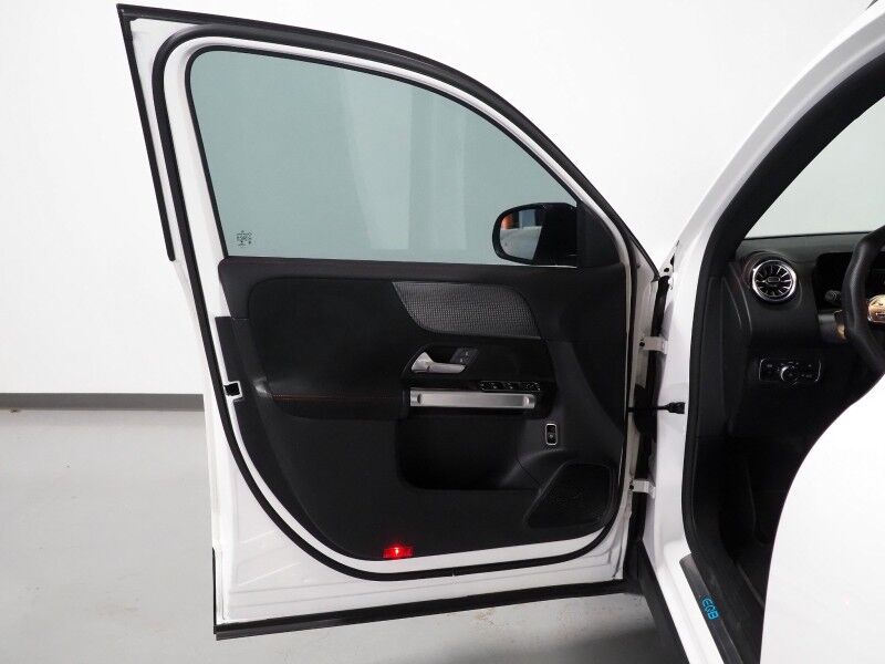2022 Mercedes-Benz EQB 300 4MATIC *AMG NIGHT PKG, EXCLUSIVE PKG, PANORAMA MOONROOF, NAVIGATION, BLIND SPOT ALERT, BACKUP-CAMERA, COLOR TOUCHSCREEN, POWER LIFTGATE, KEYLESS-GO, 19 INCH WHEELS, WIRELESS CHARGING, ANDROID & APPLE Round Rock TX