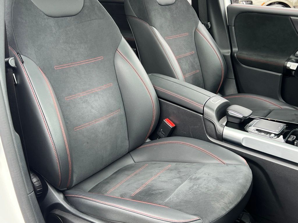 2022 Mercedes-Benz EQB 300 Indianapolis IN