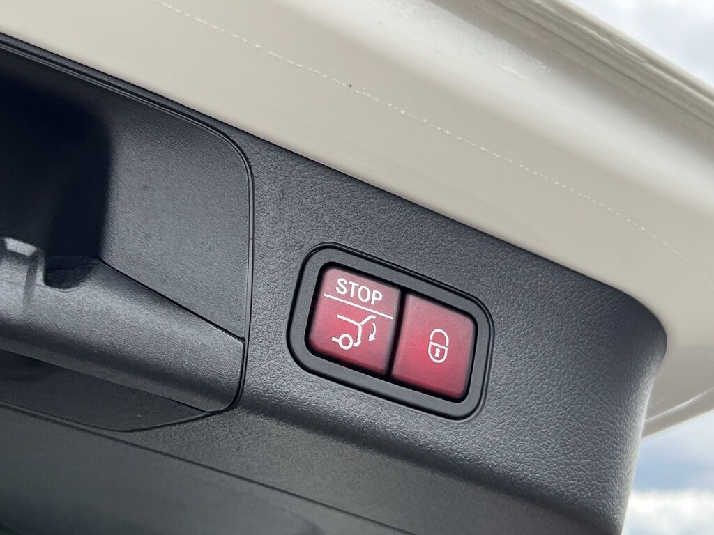 2022 Mercedes-Benz EQB 300 Indianapolis IN