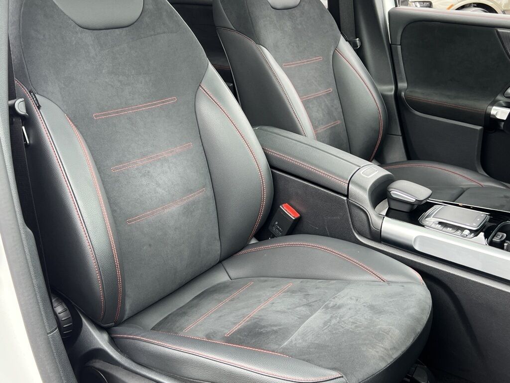 2022 Mercedes-Benz EQB 300 Indianapolis IN