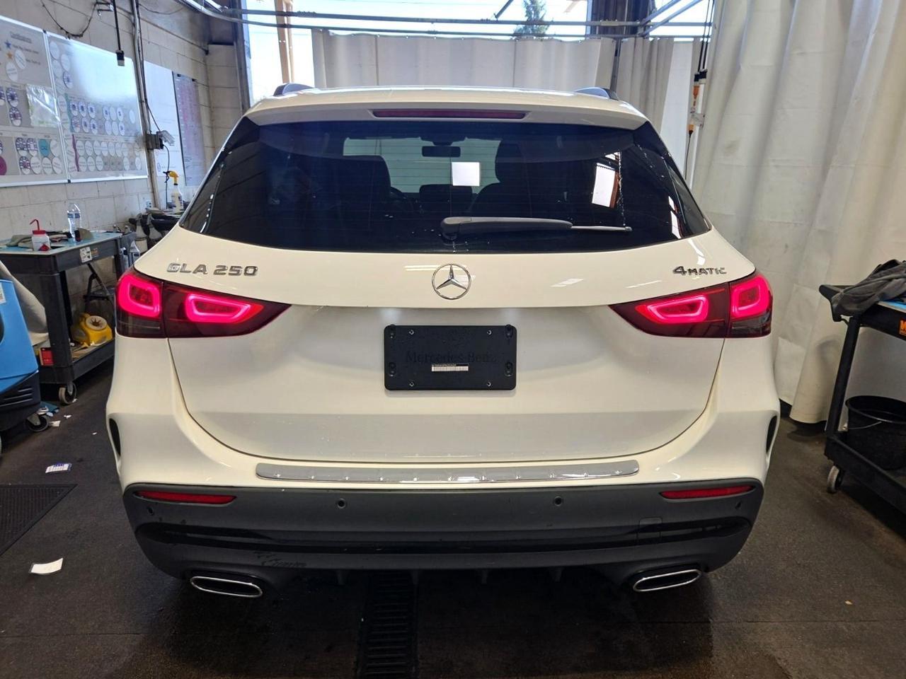 2022 Mercedes-Benz GLA GLA 250 4MATIC&reg; Panoramic Roof / Surround View Camera Portland OR