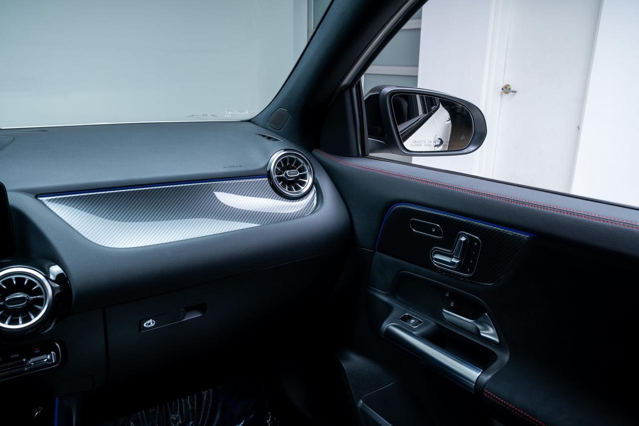 2022 Mercedes-Benz GLA GLA 250 AMG Line / Panoramic Roof / Parking Assist Package Portland OR