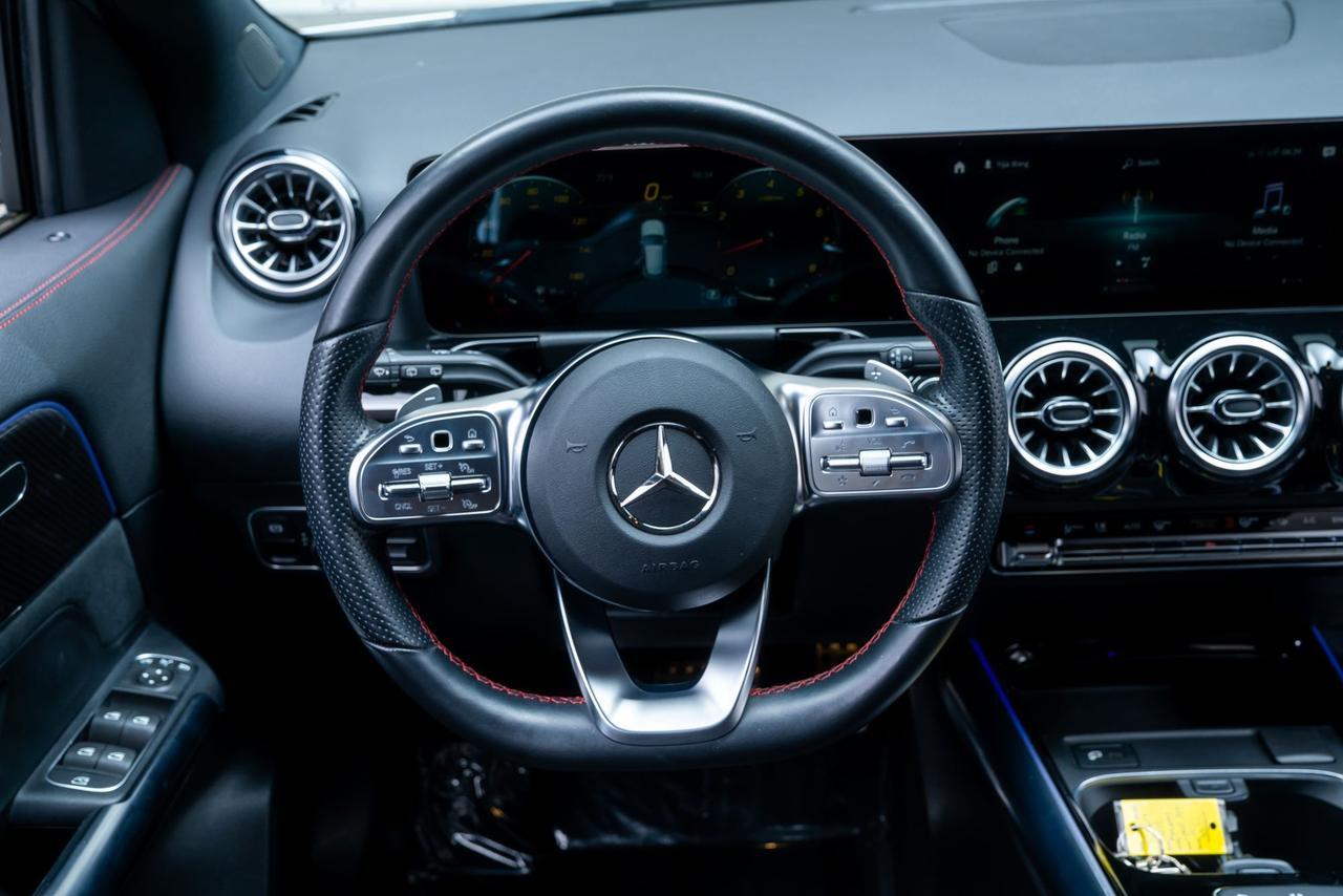 2022 Mercedes-Benz GLA GLA 250 AMG Line / Panoramic Roof / Parking Assist Package Portland OR