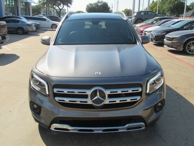 2022 Mercedes Benz GLB 250 photo 2
