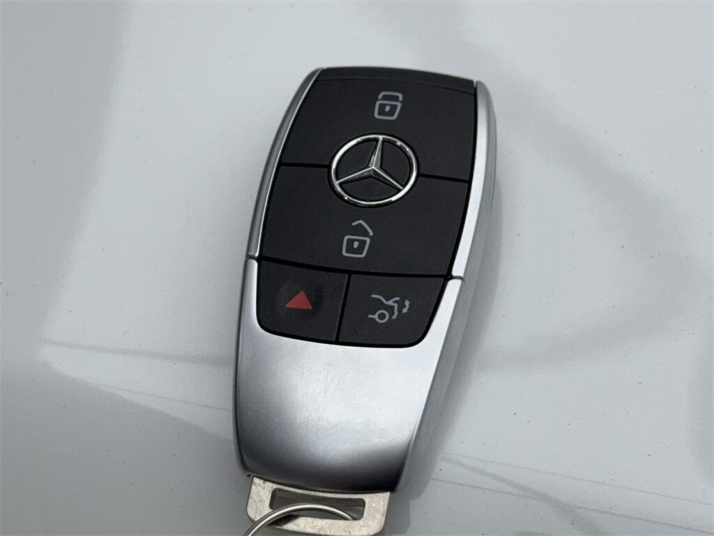 2022 Mercedes-Benz GLB GLB 250 NAV,CAM,PANO,HTD STS,BLIND SPOT,19&quot; WLS Plano TX