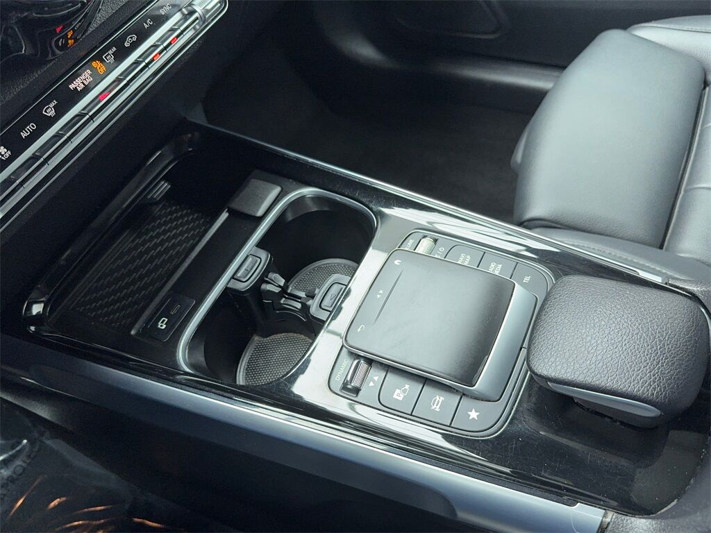 2022 Mercedes-Benz GLB GLB 250 NAV,CAM,PANO,HTD STS,BLIND SPOT,19&quot; WLS Plano TX