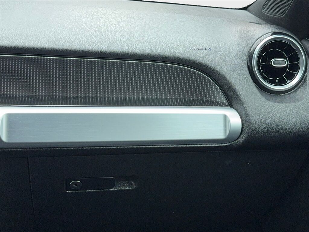 2022 Mercedes-Benz GLB GLB 250 NAV,CAM,PANO,HTD STS,BLIND SPOT,19&quot; WLS Plano TX