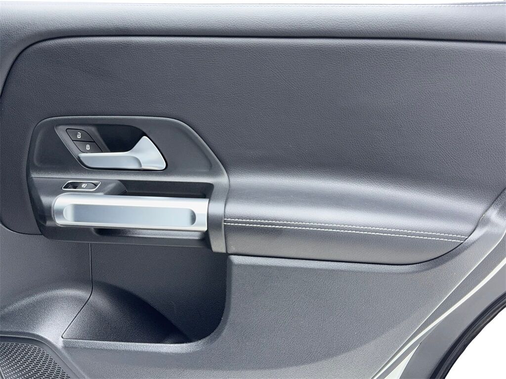 2022 Mercedes-Benz GLB GLB 250 NAV,CAM,PANO,HTD STS,BLIND SPOT,19&quot; WLS Plano TX