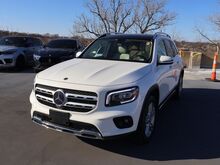 2022_Mercedes-Benz_GLB_GLB 250_ Oshkosh WI