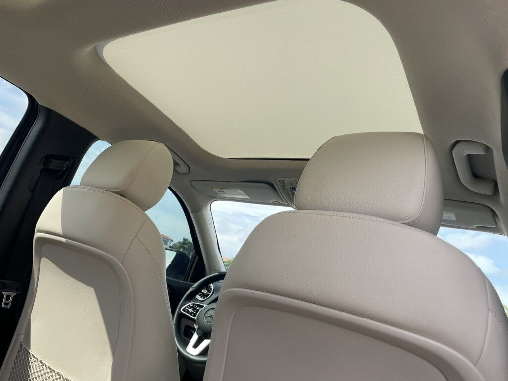 2022 Mercedes-Benz GLB GLB 250 Sarasota FL